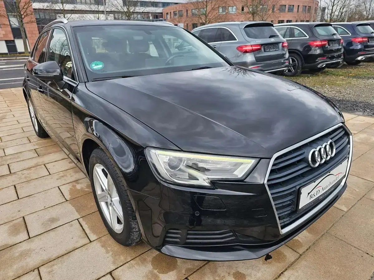 Gebraucht Audi A3 Basis 150 PS (110 kW) 2017 Schwarz Limousine