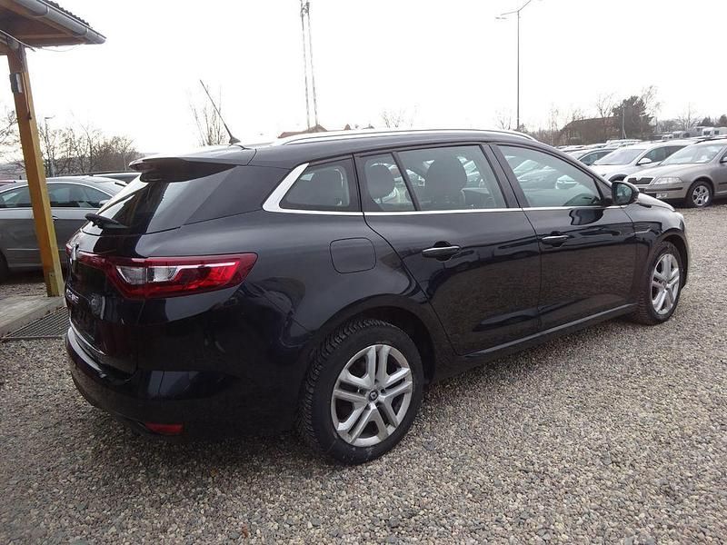 Gebraucht Renault Mégane IV Business 132 PS (97 kW) 2018 Schwarz Limousine