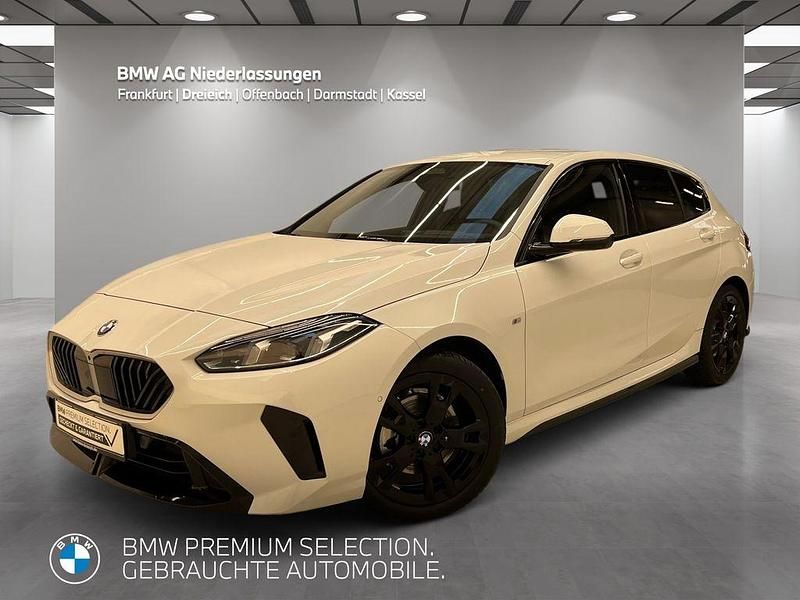 Weiß Gebraucht 2025 BMW 120 Shadowline Kleinwagen | 34.190 € (Etwas zu teuer) - Bild 1/3