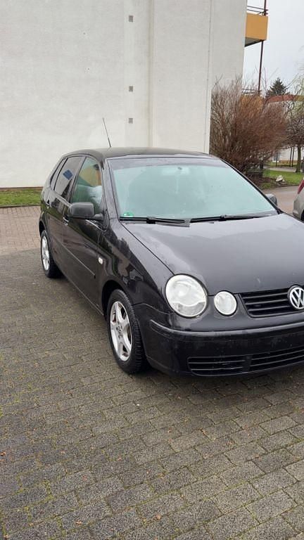 Gebraucht VW Polo Comfortline 75 PS (55 kW) 2004 Schwarz Kleinwagen