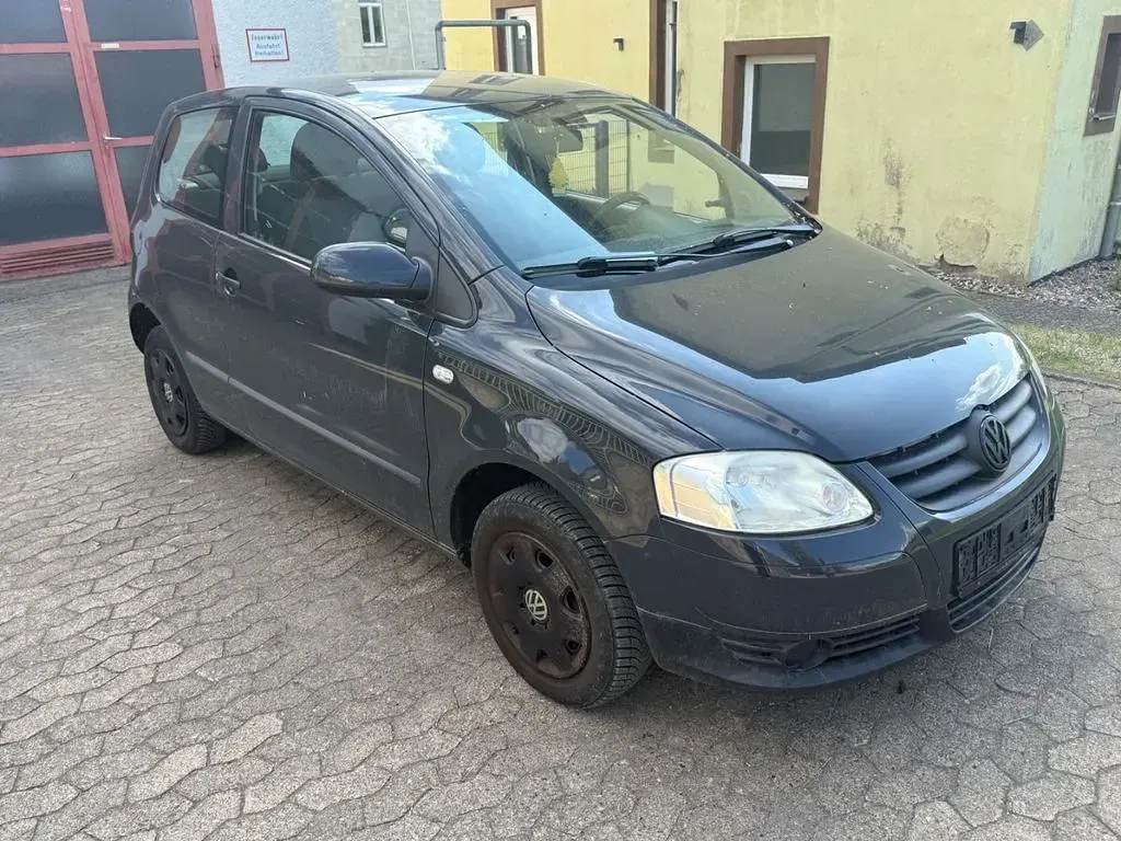 Gebraucht VW Fox 54 PS (39 kW) 2006 Grau Kleinwagen