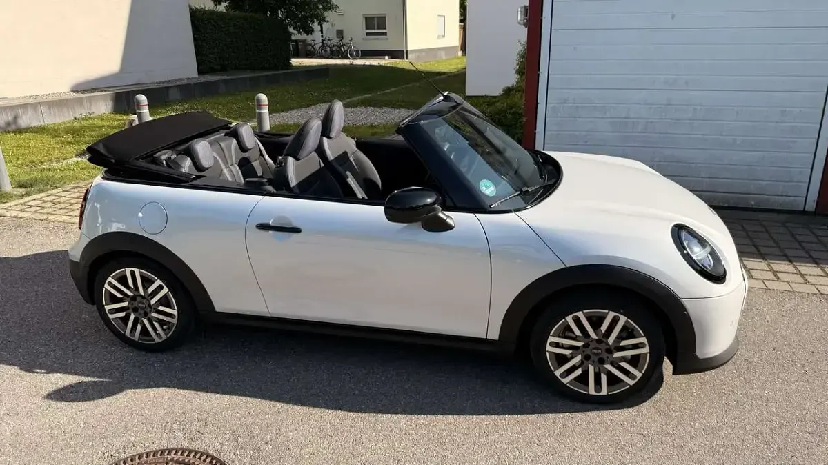 Gebraucht Mini Cooper Cabriolet Classic 163 PS (119 kW) 2025 Cabrio