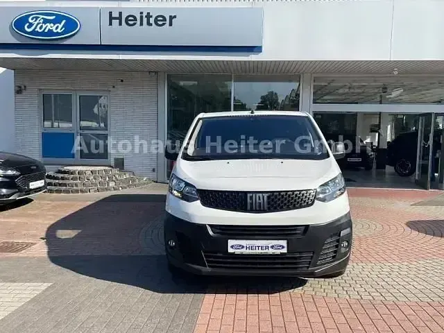 Gebraucht Fiat Scudo 144 PS (105 kW) 2022 Weiß Van