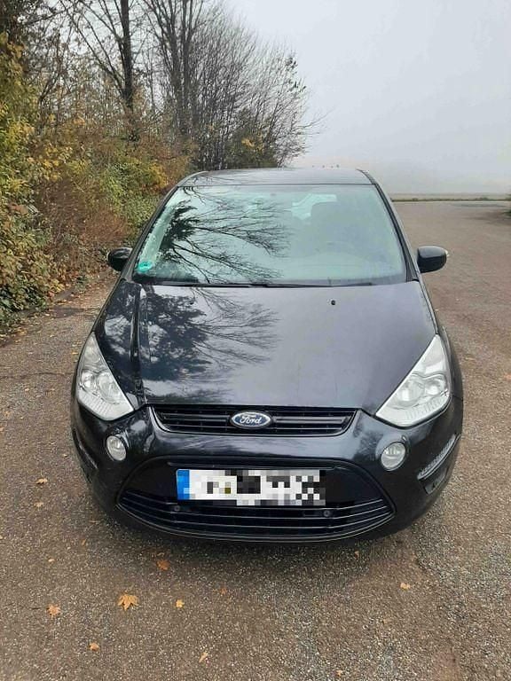 Schwarz Gebraucht 2015 Ford S-MAX Trend Van / Kleinbus | 7.900 € (Guter Preis) - Bild 1/4