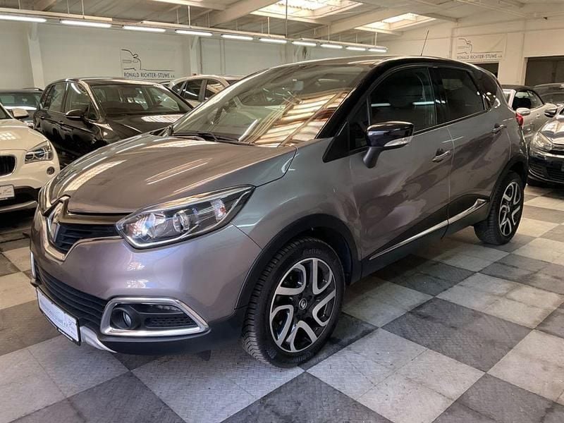 Second-hand Renault Captur 118 CP (86 kW) 2017 Negru SUV