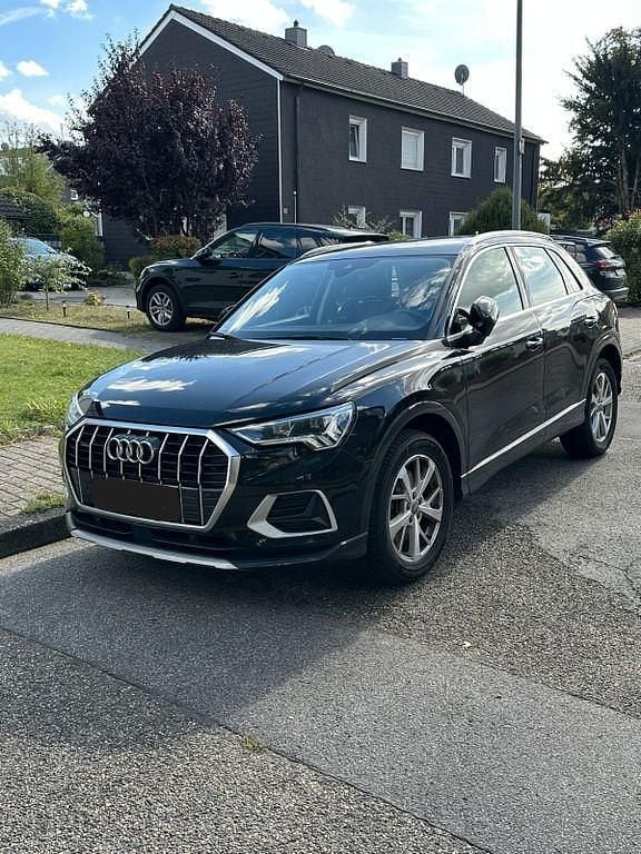 Schwarz Gebraucht 2019 Audi Q3 Advanced SUV | 26.000 € (Superpreis) - Bild 1/4