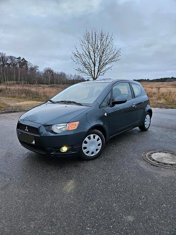 Blau Gebraucht 2011 Mitsubishi Colt Kleinwagen | 3.800 € (Fairer Preis) - Bild 1/4