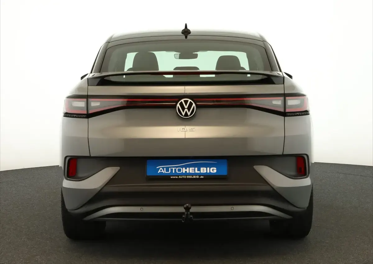 Gebraucht VW ID.5 Pro Performance 150 kW (204 PS) 2022 Mondsteingrau SUV