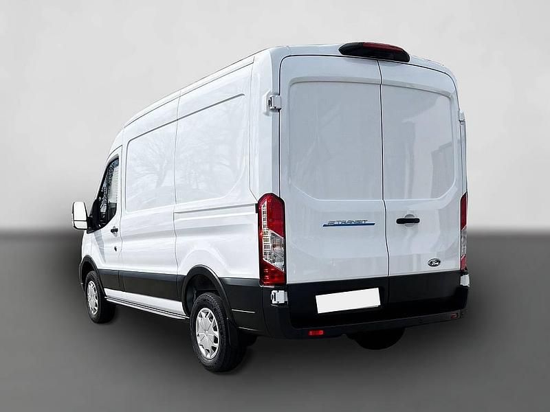 Gebraucht Ford Transit Trend 197 kW (269 PS) 2023 Weiß Limousine