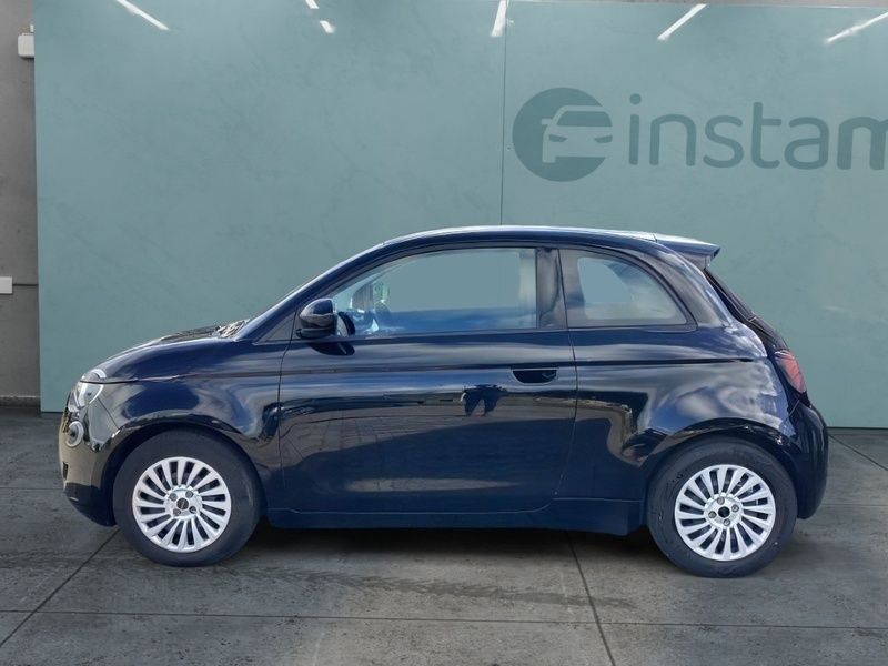 Gebraucht Fiat 500e Action 69 kW (95 PS) 2022 Schwarz Limousine