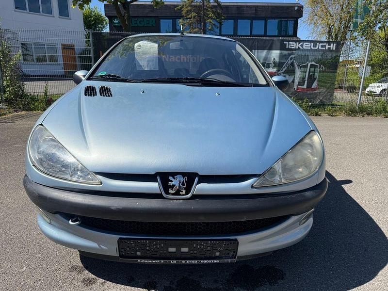 Gebraucht Peugeot 206 60 PS (44 kW) 2003 Blau Limousine