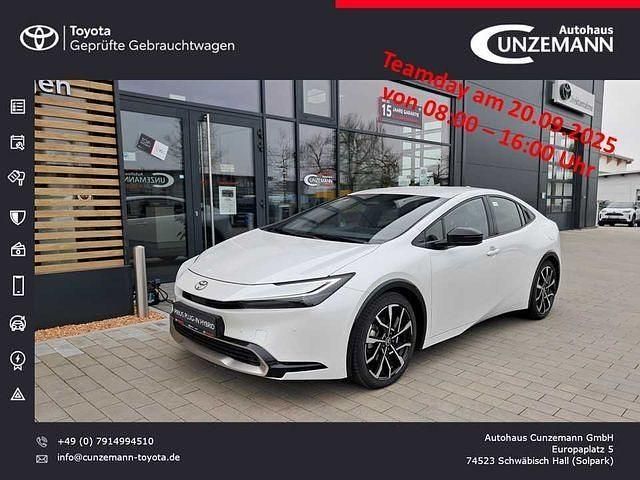 Weiß Gebraucht 2023 Toyota Prius Plug-in Hybrid Executive Kleinwagen | 34.830 € (Superpreis) - Bild 1/4