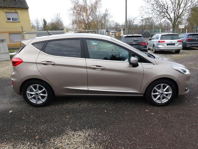 Gebraucht Ford Fiesta Vignale 101 PS (74 kW) 2018 Limousine
