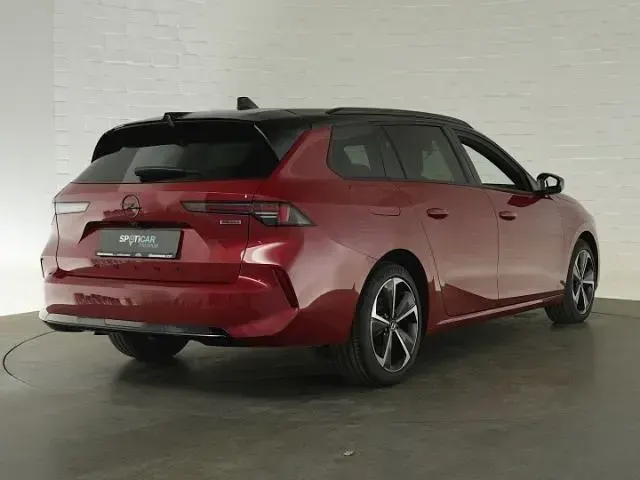 Gebraucht Opel Astra 145 PS (106 kW) 2024 Rot Kleinwagen