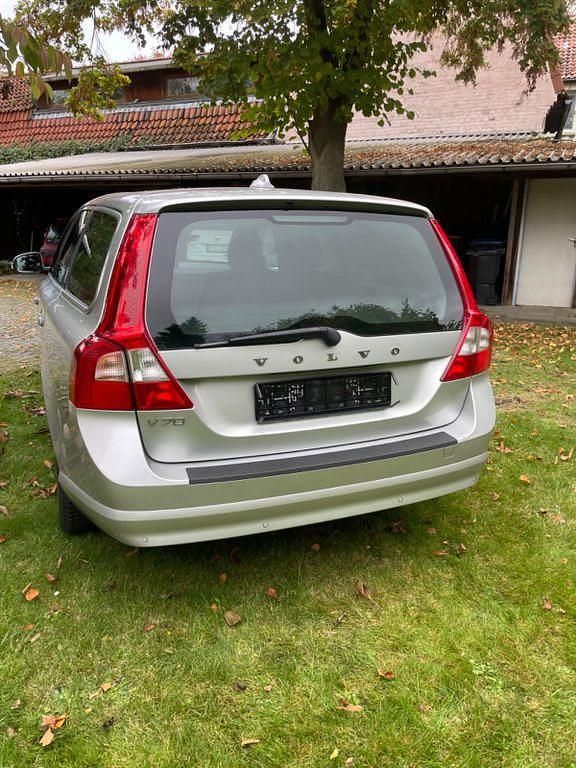 Gebraucht Volvo V70 163 PS (119 kW) 2011 Silber Kombi