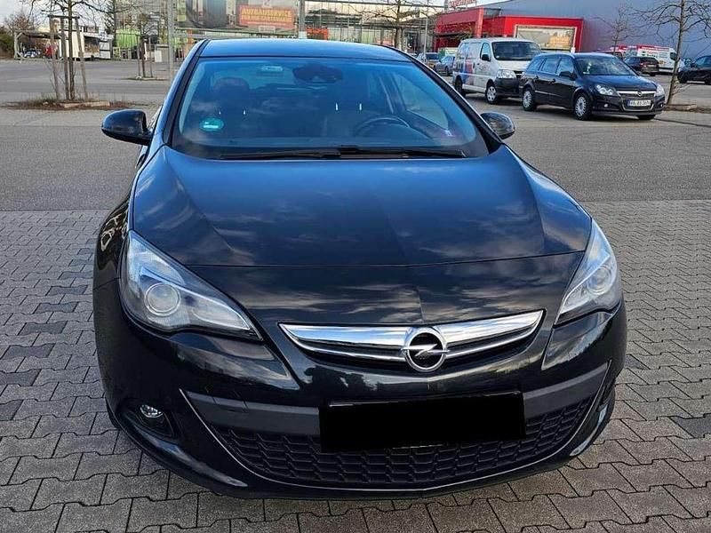 Gebraucht Opel Astra GTC 165 PS (121 kW) 2014 Schwarz Limousine