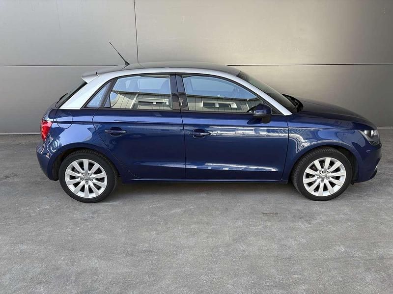 Blau Gebraucht 2013 Audi A1 Sportback Attraction Kleinwagen | 10.950 € (Fairer Preis) - Bild 1/4