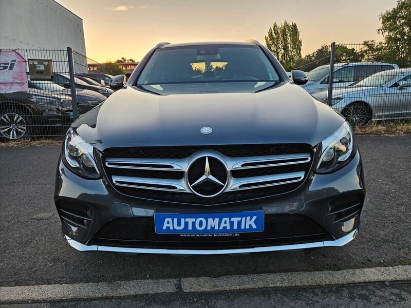 Grau Gebraucht 2016 Mercedes GLC220 AMG line SUV | 18.990 € (Guter Preis) - Bild 1/2