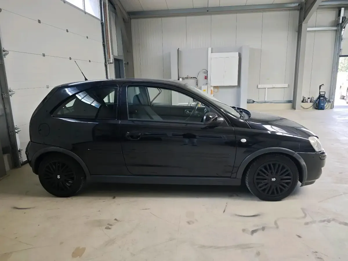 Gebraucht Opel Corsa 60 PS (44 kW) 2005 Schwarz Kleinwagen