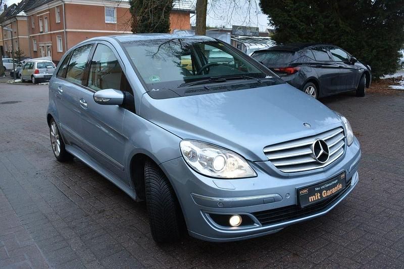Gebraucht Mercedes B180 Elegance 109 PS (80 kW) 2007 Blau Van / Kleinbus