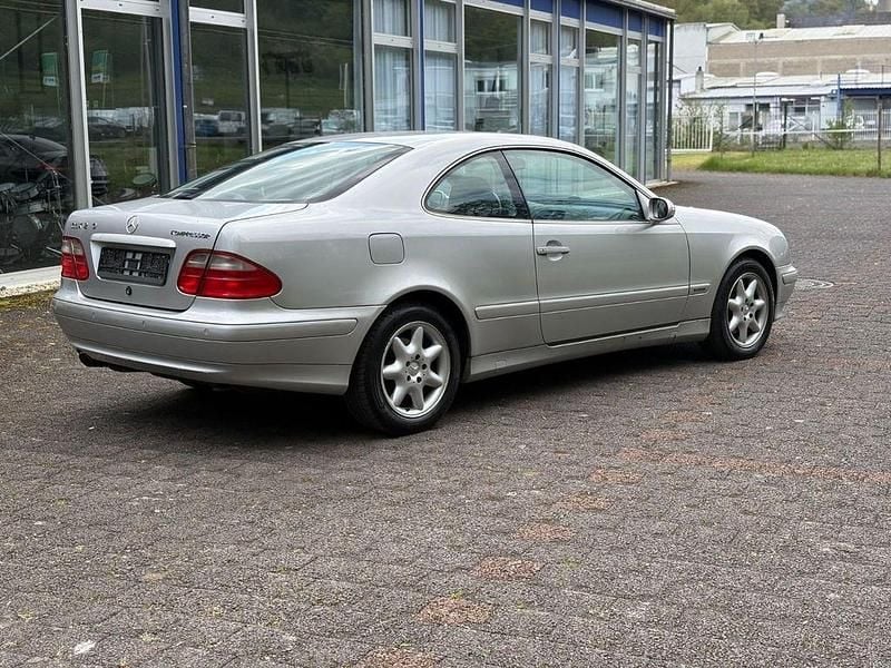 Gebraucht Mercedes CLK230 Elegance 193 PS (141 kW) 1999 Silber Coupé