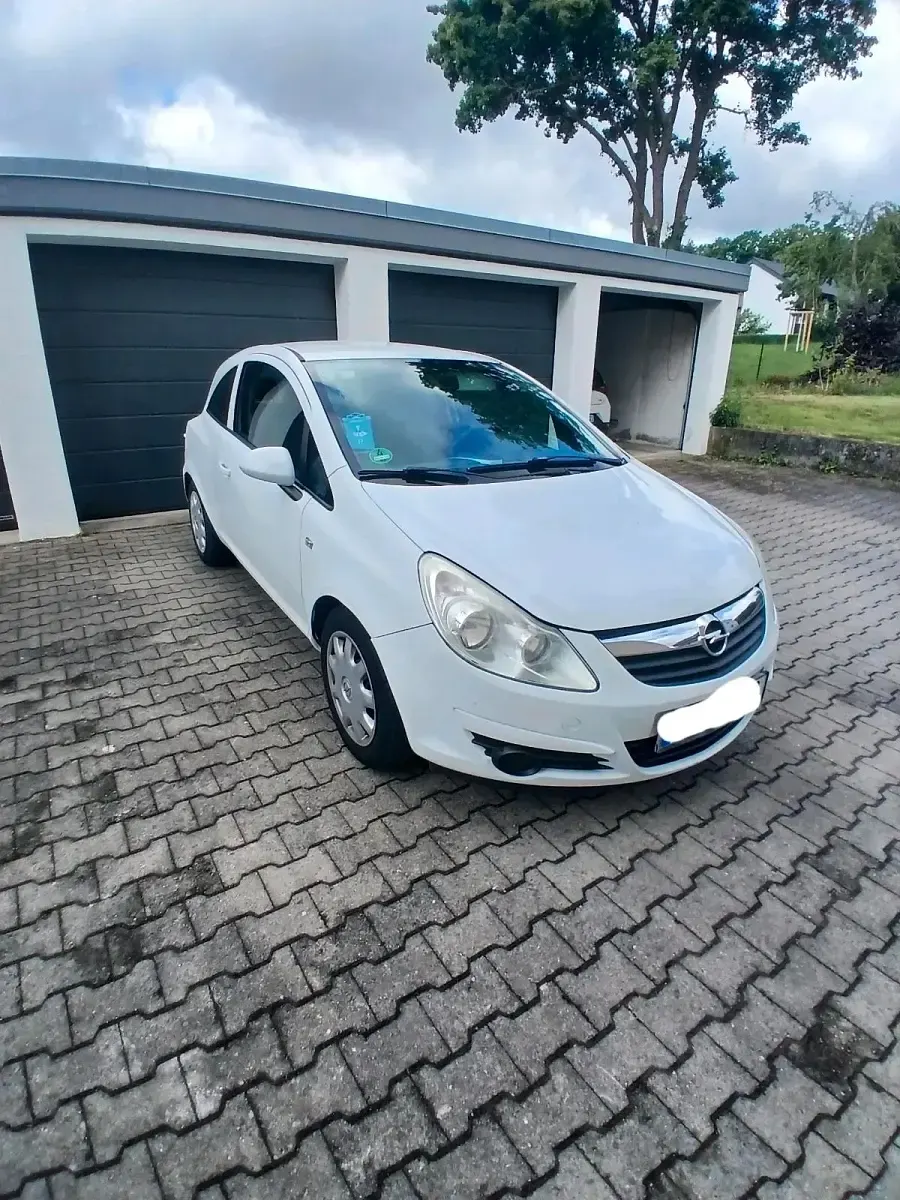 Gebraucht Opel Corsa 80 PS (58 kW) 2008 Weiß Kleinwagen