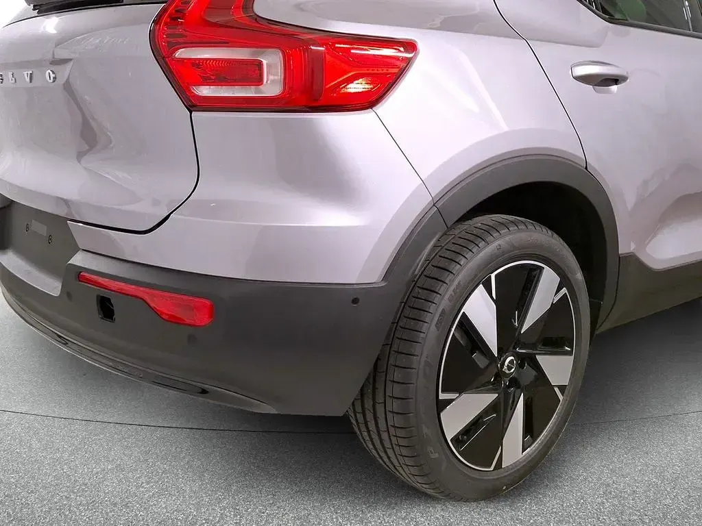 Gebraucht Volvo EX40 Plus 300 kW (408 PS) 2025 Aurora silver SUV