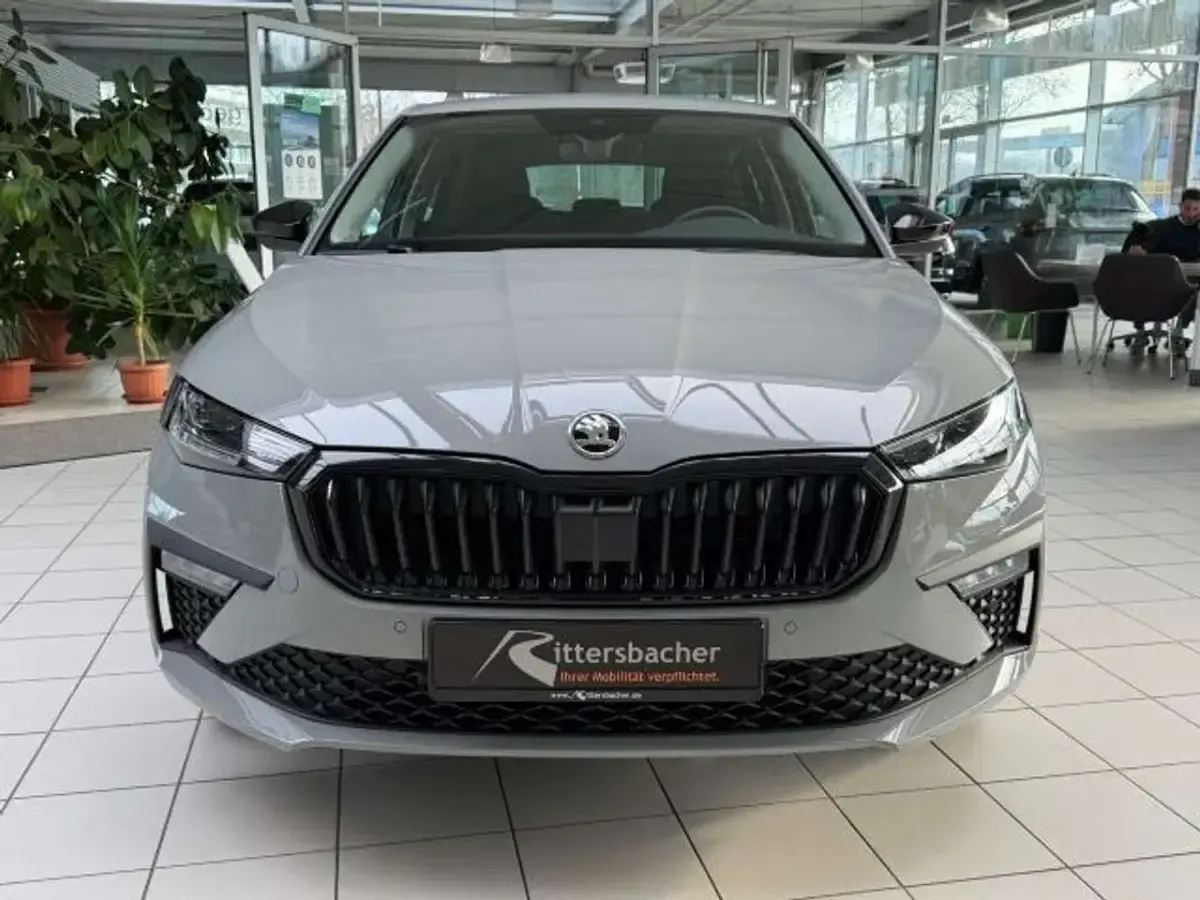 Neu Skoda 110 R 150 PS (110 kW) 2026 Steelgrau Limousine