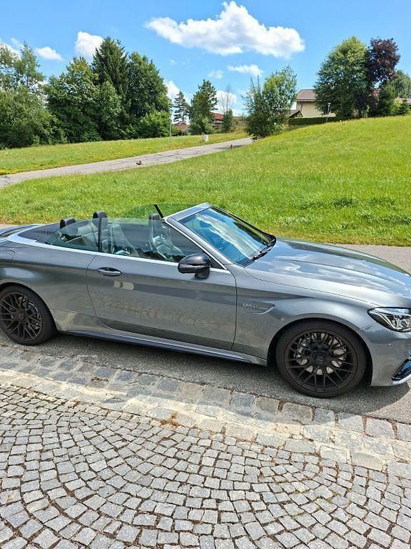 Grau Gebraucht 2018 Mercedes C63 AMG AMG Cabrio | 53.550 € (Superpreis) - Bild 1/4