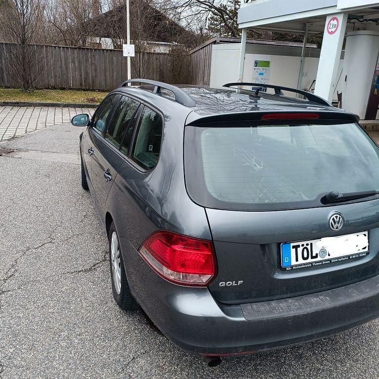 Gebraucht VW Golf VI Style 105 PS (77 kW) 2011 Schwarz Kleinwagen