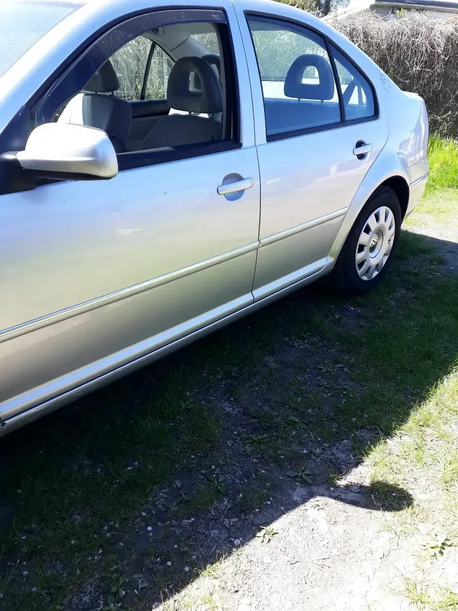 Occasion VW Bora 101 ch (74 kW) 2001 Argent Berline