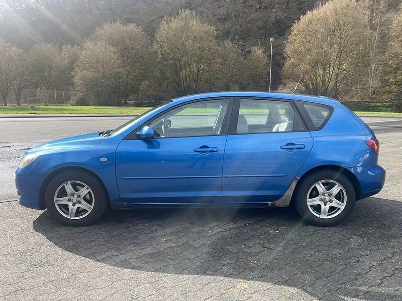 Gebraucht Mazda 3 84 PS (61 kW) 2005 Blau Limousine