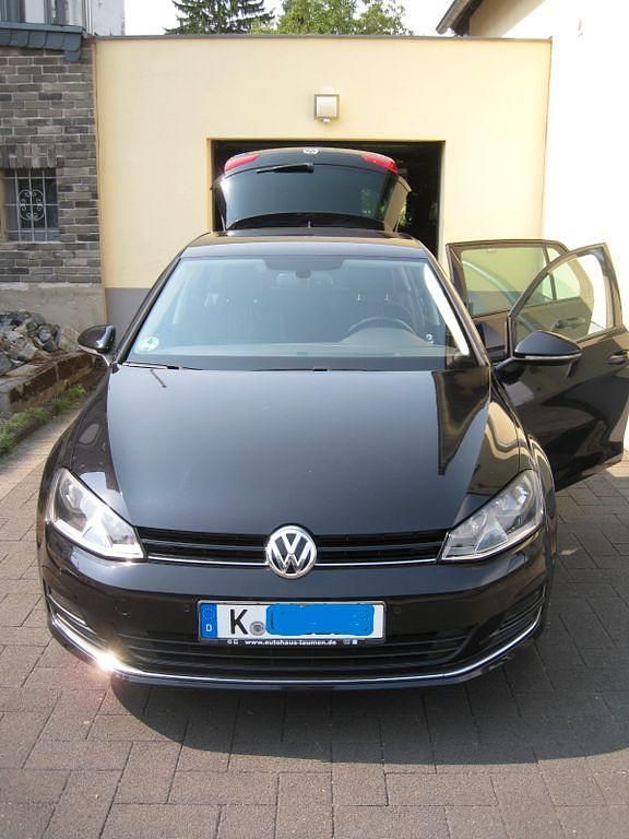 Schwarz Gebraucht 2015 VW Golf VII LOUNGE Limousine | 9.300 € (Guter Preis) - Bild 1/4