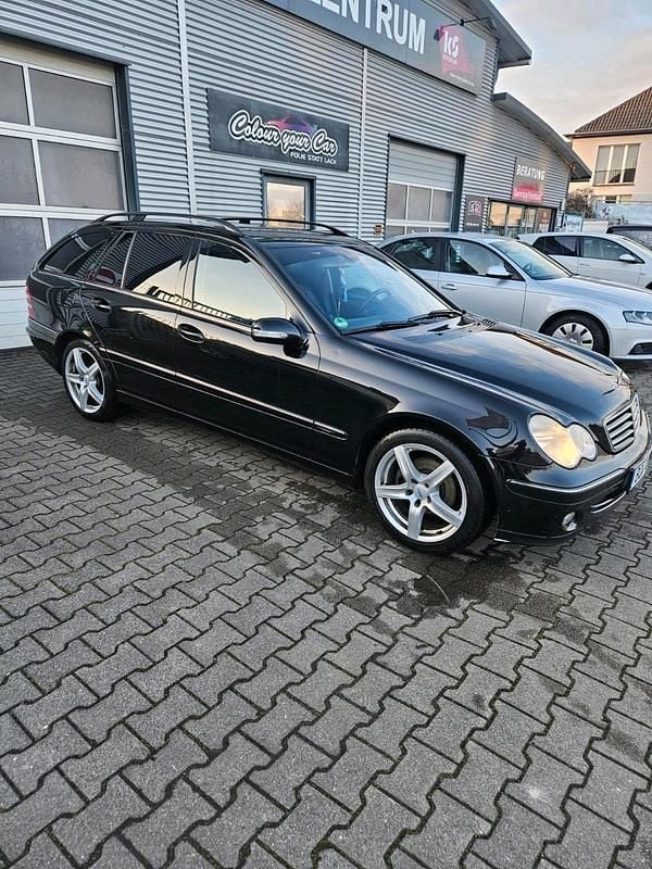 Gebraucht Mercedes C220 150 PS (110 kW) 2005 Schwarz Kombi