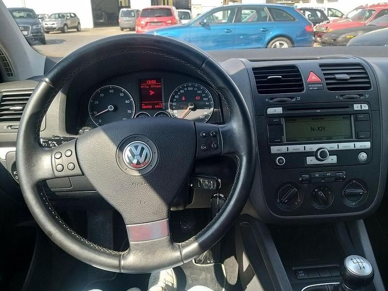 Gebraucht VW Golf VI United 102 PS (75 kW) 2008 Grau Kleinwagen