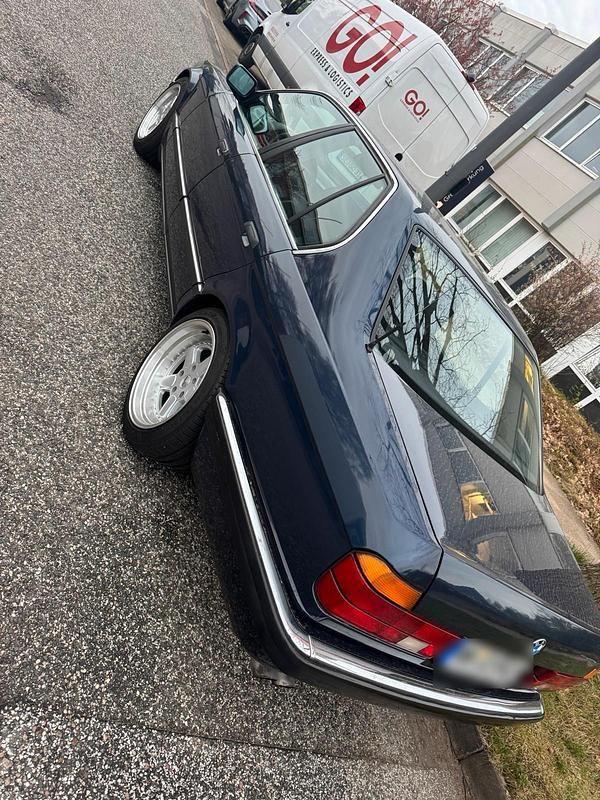 Second-hand BMW 740 286 CP (210 kW) 1992 Albastru Berlinǎ