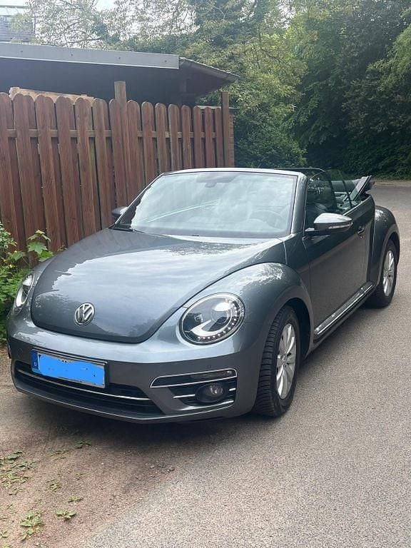 Gebraucht VW Beetle Cabriolet Design 150 PS (110 kW) 2018 Grau Cabrio