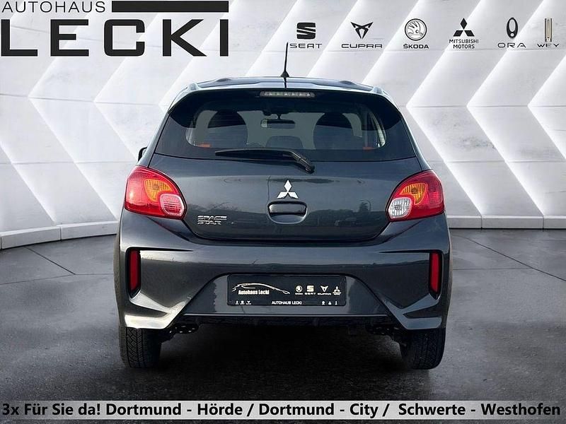 Gebraucht Mitsubishi Space Star Select 71 PS (52 kW) 2023 Grau Limousine