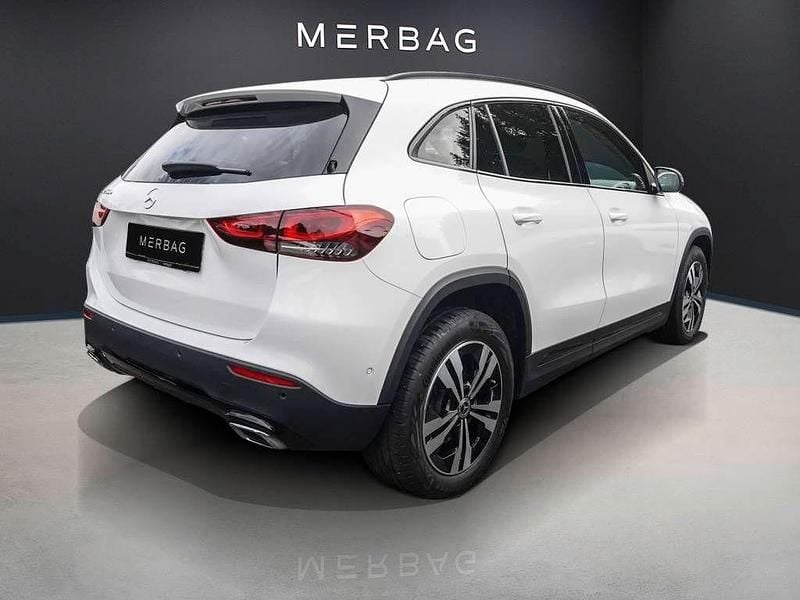 Gebraucht Mercedes GLA250 Progressive 218 PS (160 kW) 2023 Weiß SUV
