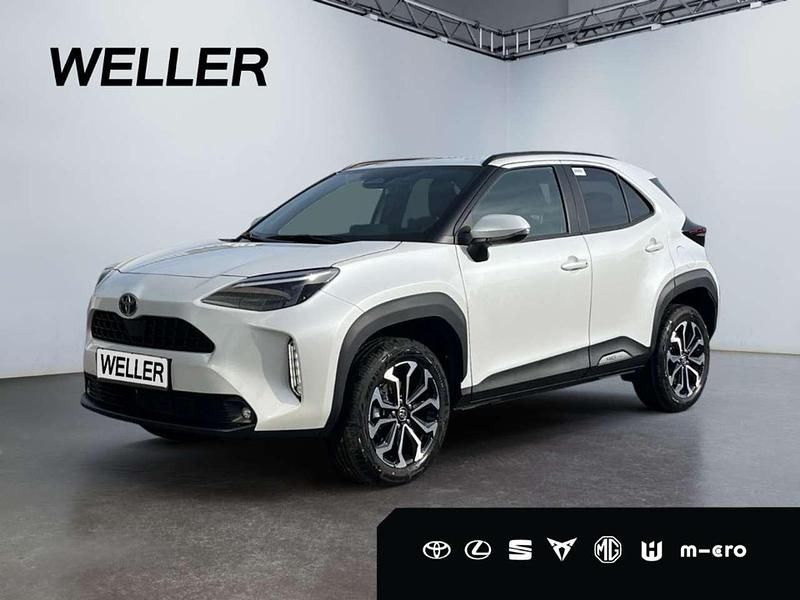 Weiss Neu 2025 Toyota Yaris Cross SUV | 27.890 € - Bild 1/3
