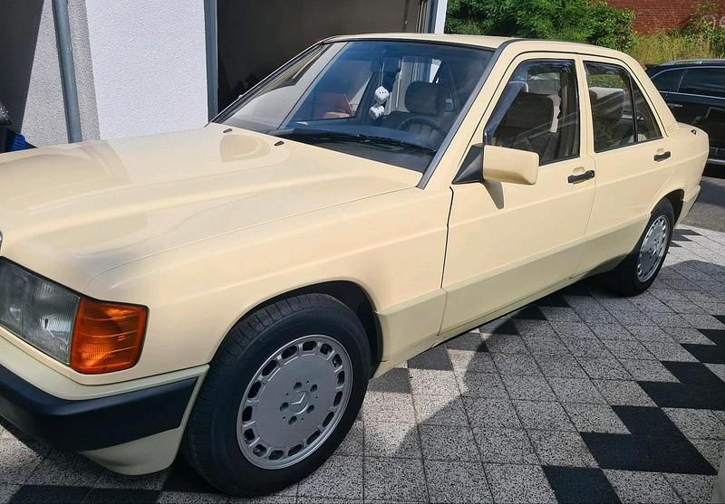 Gebraucht Mercedes 190 90 PS (66 kW) 1992 Limousine