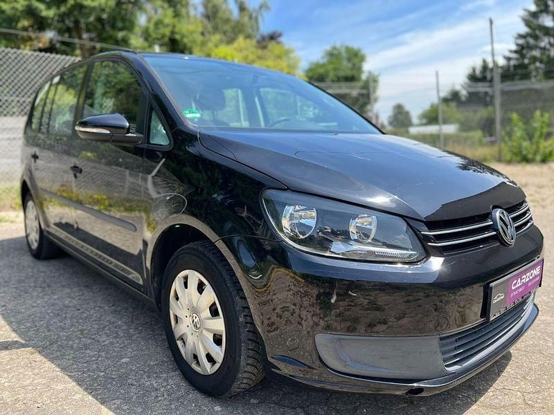 Schwarz Gebraucht 2011 VW Touran Trendline Van / Kleinbus | 3.499 € (Superpreis) - Bild 1/4