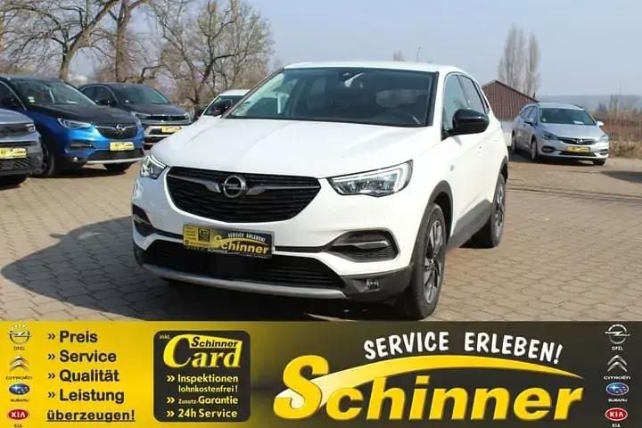 Mondstein grau/e:vulkan grau Gebraucht 2020 Opel Grandland X Innovation SUV | 15.490 € (Superpreis) - Bild 1/4
