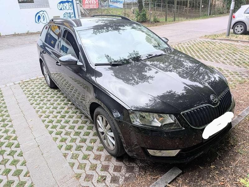 Schwarz Gebraucht 2015 Skoda Octavia Elegance Kombi | 10.200 € (Guter Preis) - Bild 1/4