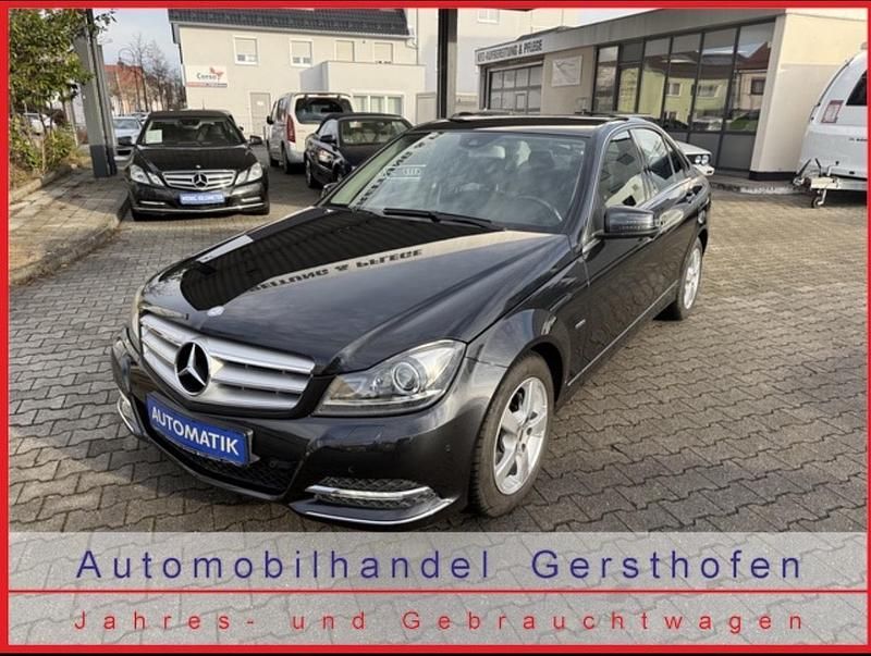 Schwarz Gebraucht 2011 Mercedes C180 Avantgarde Limousine | 12.980 € (Etwas zu teuer) - Bild 1/4