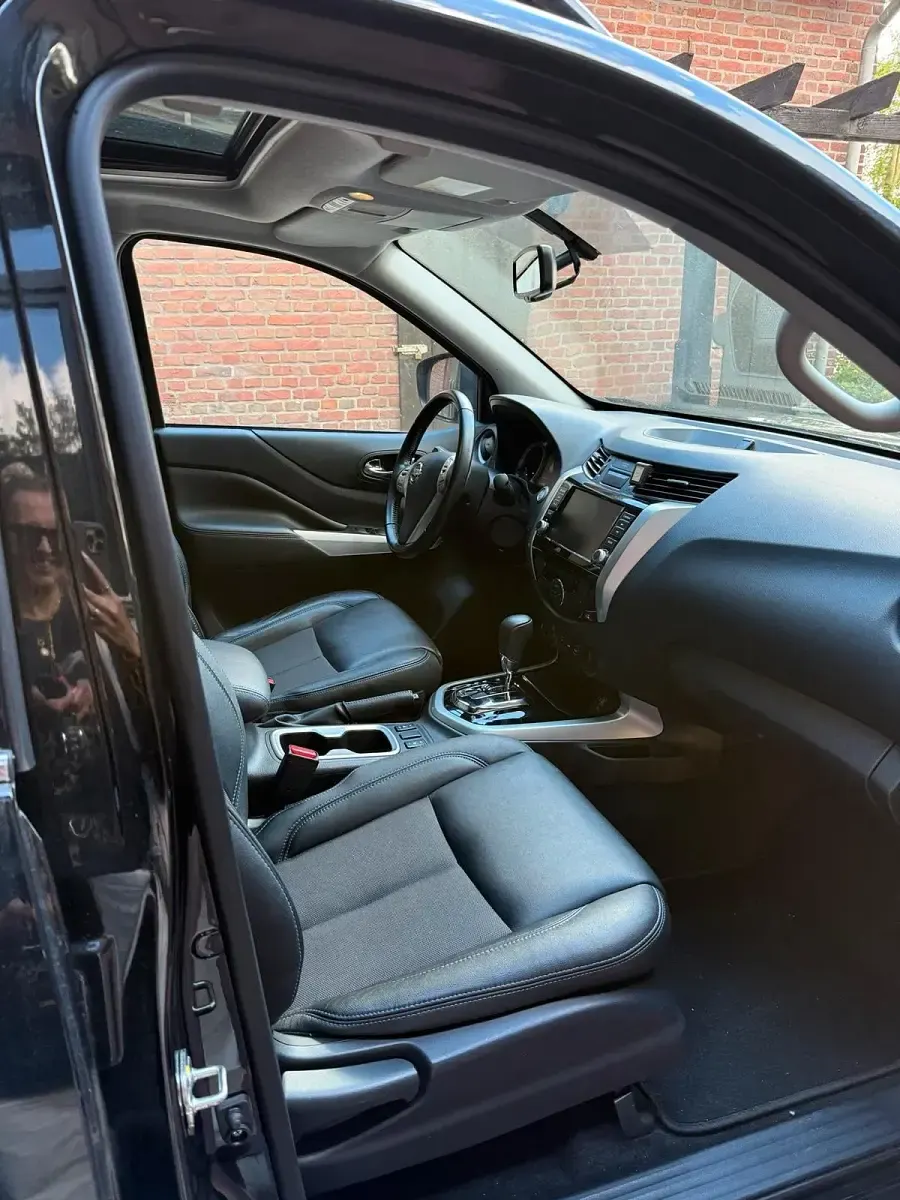 Gebraucht Nissan Navara N-Guard 190 PS (139 kW) 2021 Schwarz Pickup