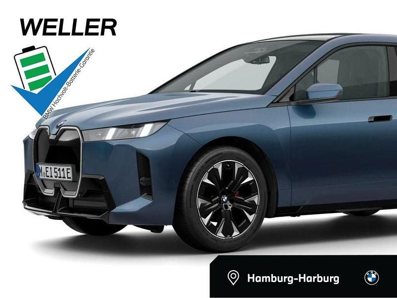 Blau Neu 2025 BMW iX M Sport SUV | 97.650 € - Bild 1/4