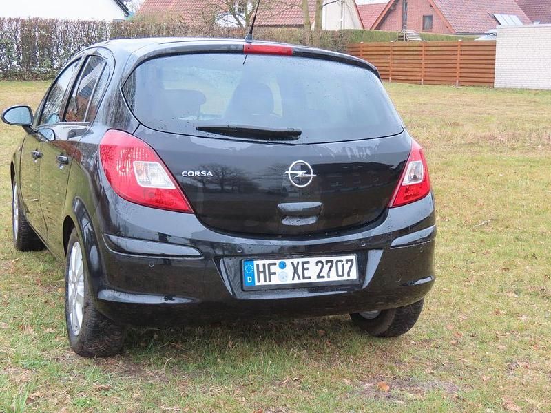 Gebraucht Opel Corsa Edition 87 PS (63 kW) 2010 Schwarz Kleinwagen