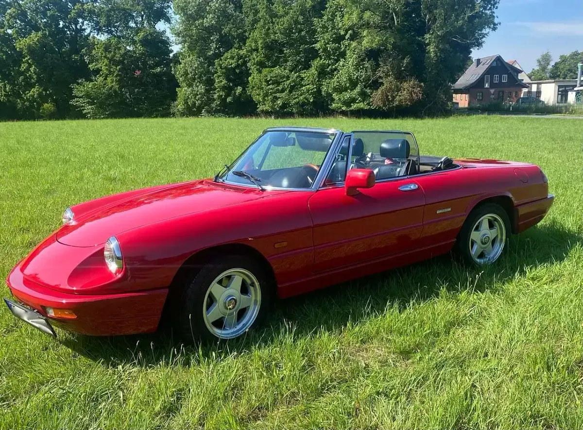 Gebraucht Alfa Romeo Spider 120 PS (88 kW) 1993 Rot Cabrio