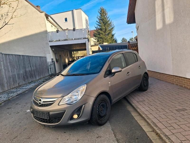 Gebraucht Opel Corsa 101 PS (74 kW) 2012 Kleinwagen